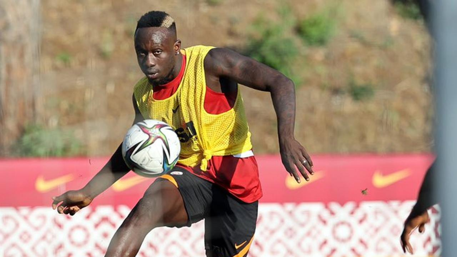 Mbaye Diagne, Amedspor'a transfer oldu